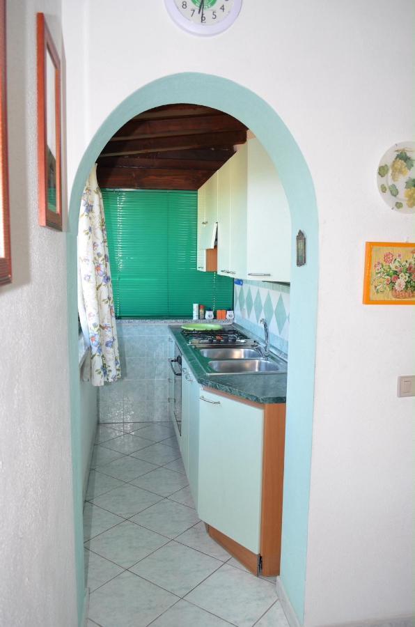 Iss Travel, La Padula - Apartments With Private Veranda And Parking San Teodoro  Luaran gambar